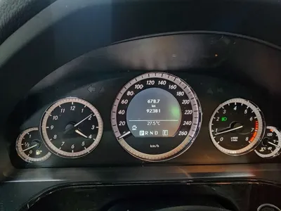Mercedes-Benz E-Class 2011, 92381 км, за 4000000 KRW - фото 11