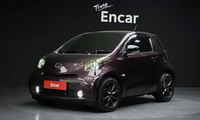 Toyota iQ · 2010 год
