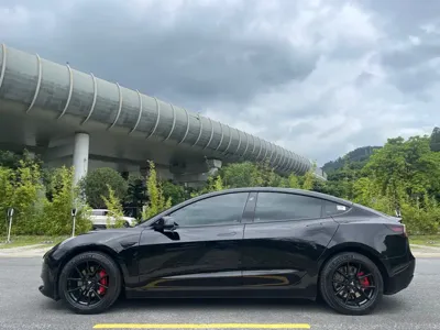 Tesla Model 3 2023, 44000 км, за 142800 CNY