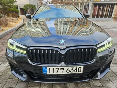 BMW 5-Series · 2022 год