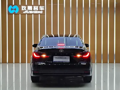 Toyota Camry 2026, 2700 км, за 122800 CNY