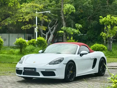 Porsche 718 · 2016 год