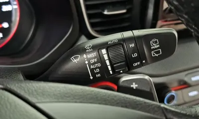 Hyundai Veloster 2018, 115290 км, за 12900000 KRW - фото 27