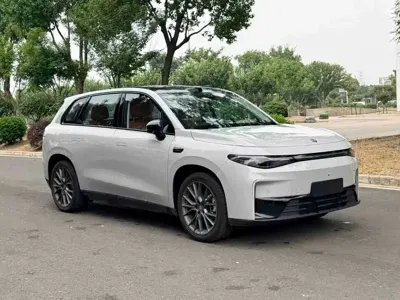 Leapmotor Leapmotor C10 2025, 12000 км, за 115000 CNY