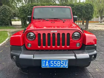Jeep Wrangler 2014, 170000 км, за 79800 CNY