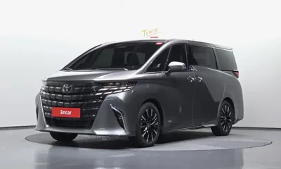 Toyota Alphard · 2025 год