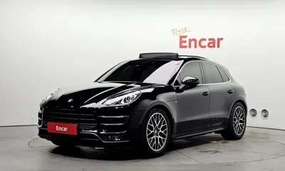 Porsche Macan · 2015 год