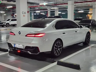 BMW 7-Series 2025, 18000 км, за 115900000 KRW