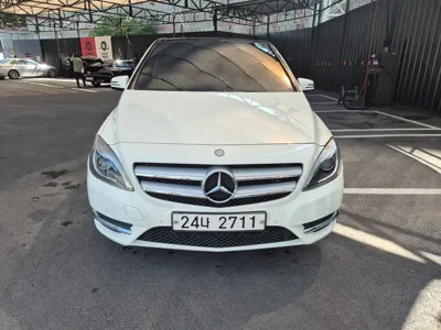 Mercedes-Benz B-Class · 2012 год