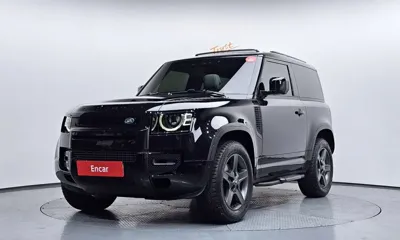 Land Rover Defender · 2025 год