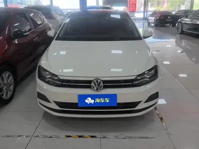 Volkswagen Polo 2021, 40700 км, за 60599 CNY