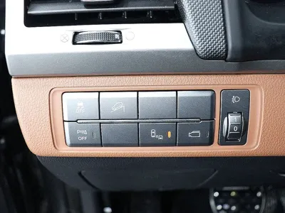 KG_Mobility_Ssangyong Rexton 2019, 147580 км, за 15300000 KRW - фото 11
