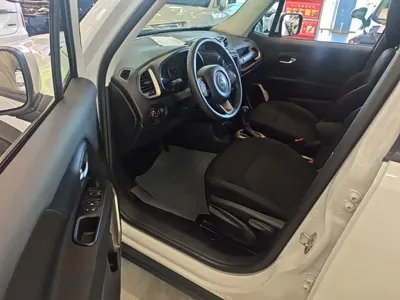 Jeep Renegade 2019, 73200 км, за 41800 CNY - фото 16