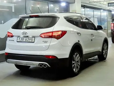Hyundai Santafe 2015, 93899 км, за 10000000 KRW