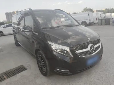 Mercedes-Benz V-Class 2018, 89800 км, за 182260.35 CNY