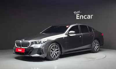 BMW 5-Series · 2025 год