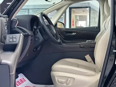 Toyota Vellfire 2025, 3000 км, за 848000 CNY - фото 7