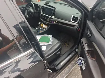 Toyota Highlander 2017, 60100 км, за 87300 CNY - фото 21