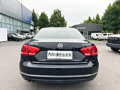 Volkswagen Passat 2012, 120000 км, за 19800 CNY - фото 6