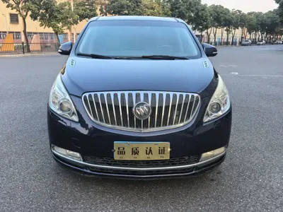 Buick GL8 · 2012 год