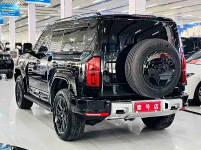 Fang Cheng Bao Leopard 5 2025, 23000 км, за 218000 CNY