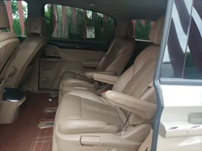 Buick GL8 2019, 78400 км, за 132200 CNY - фото 15