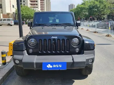 Jeep Wrangler 2014, 94000 км, за 93000 CNY - фото 2