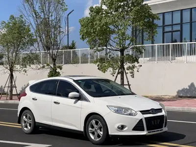 Ford Focus 2014, 100000 км, за 14800 CNY