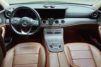 Mercedes-Benz E-Class 2020, 109100 км, за 180540.47 CNY - фото 9