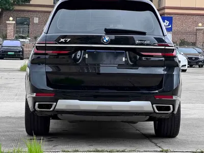 BMW X7 2024, 30000 км, за 648000 CNY