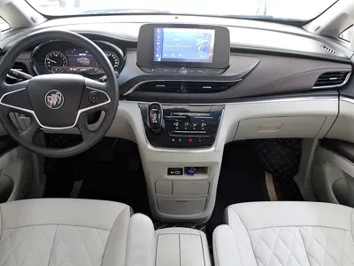 Buick GL8 2023, 126000 км, за 109800 CNY