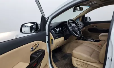 Kia Canival 2018, 92984 км, за 15900000 KRW - фото 10