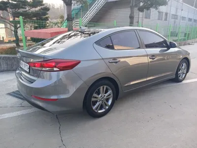 Hyundai Avante 2016, 120927 км, за 9900000 KRW