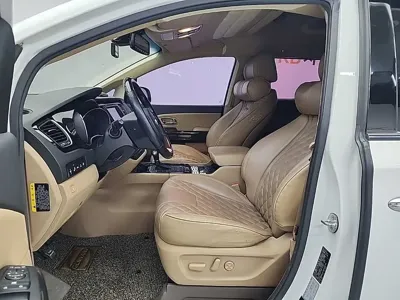 Kia Canival 2016, 131513 км, за 15500000 KRW - фото 11