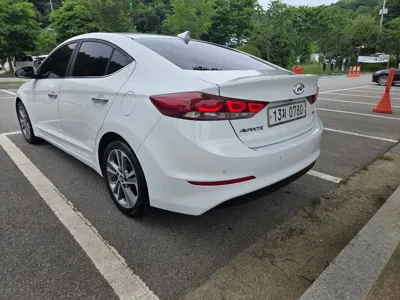 Hyundai Avante 2016, 126000 км, за 9900000 KRW - фото 6