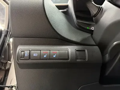 Toyota Corolla 2023, 49000 км, за 72800 CNY - фото 9