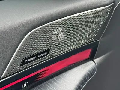 BMW i5 2025, 20000 км, за 229800 CNY - фото 4
