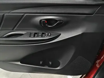 Toyota Yaris L 2018, 60100 км, за 34600 CNY - фото 7