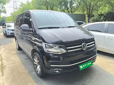 Volkswagen Multivan 2019, 73300 км, за 172500 CNY