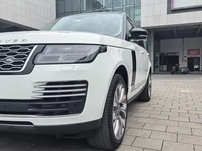 Land Rover Range Rover 2021, 97000 км, за 714599 CNY
