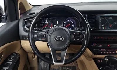 Kia Canival 2018, 151385 км, за 10000000 KRW - фото 13