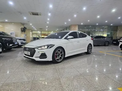 Hyundai Avante 2017, 97405 км, за 10200000 KRW - фото 1