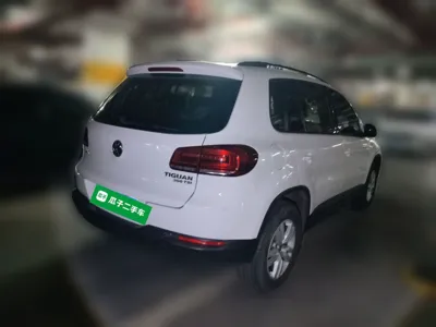 Volkswagen Tiguan 2016, 102800 км, за 47300.27 CNY - фото 6