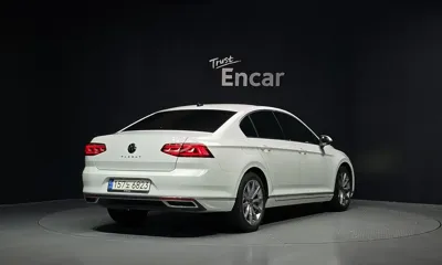 Volkswagen Passat 2021, 100019 км, за 22900000 KRW