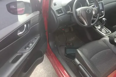Nissan Tiida 2016, 70500 км, за 48238.39 CNY - фото 18