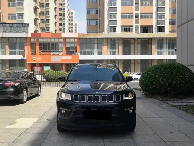 Jeep Compass 2017, 110000 км, за 23800 CNY