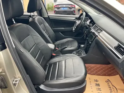 Volkswagen Bora 2018, 140800 км, за 39800 CNY - фото 16