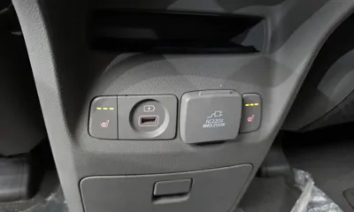 Kia Canival 2017, 97742 км, за 11500000 KRW - фото 18