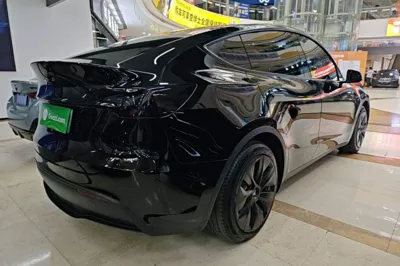 Tesla Model Y 2022, 65100 км, за 185156.29 CNY - фото 6
