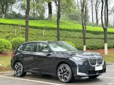 BMW X3 2025, 2000 км, за 309800 CNY